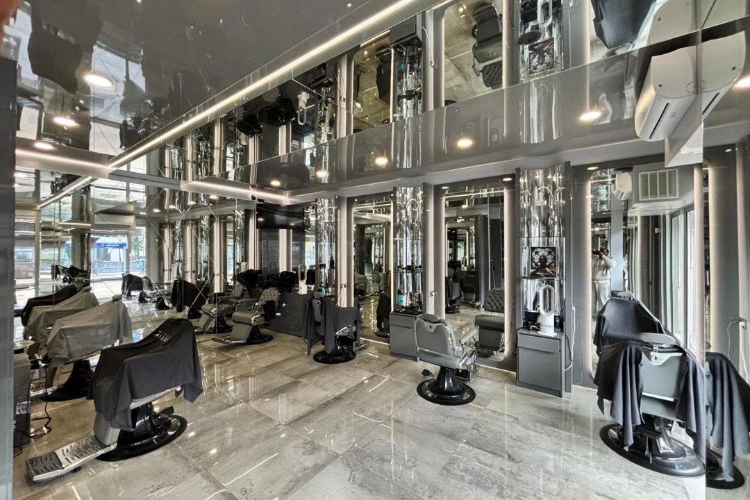 Mirror Barbershop, Clamart, Hauts-de-Seine