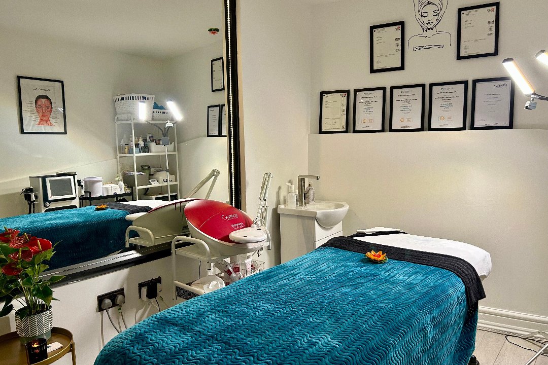 Pure Vanity, Lavender Hill, London