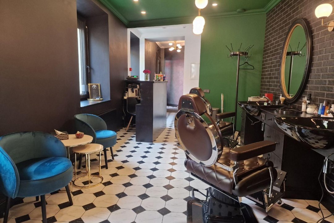 BROLIŲ ATELJĖ, Stotis, Vilnius