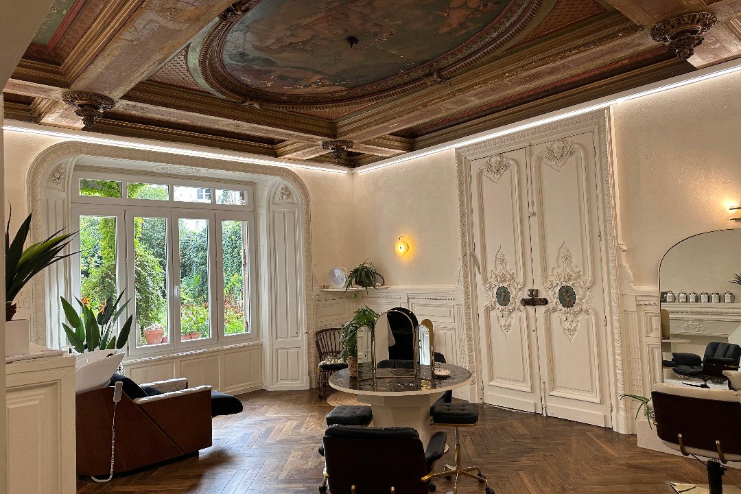 Hairdresser's coiffeur Privé, Agen, Nouvelle Aquitaine