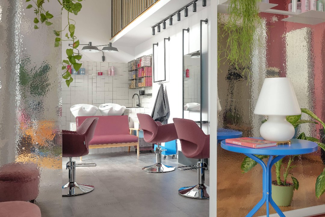 Roots Hair Studio, Porta Genova, Milano