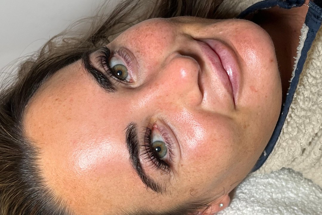 by celina lashes / nails by celina ldn, New Charlton, London