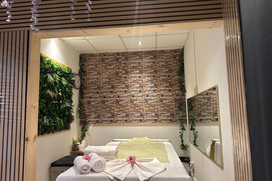 Natural Thai Massage, Merseyway Shopping Centre, Stockport