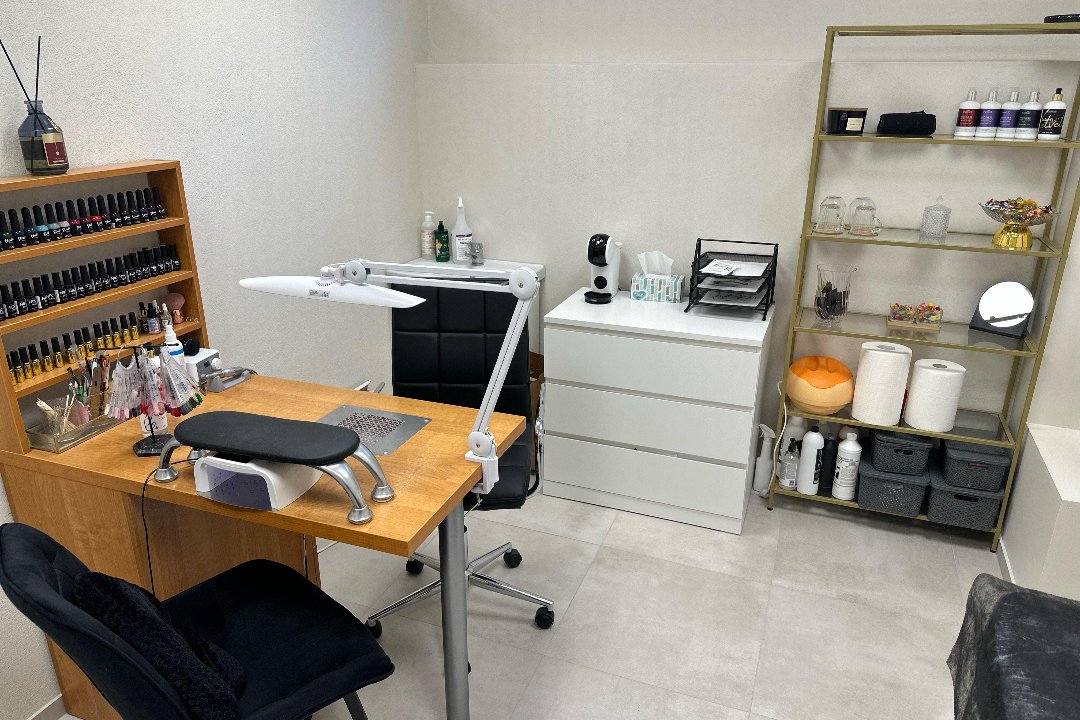 IG nails, Vilkpede, Vilnius