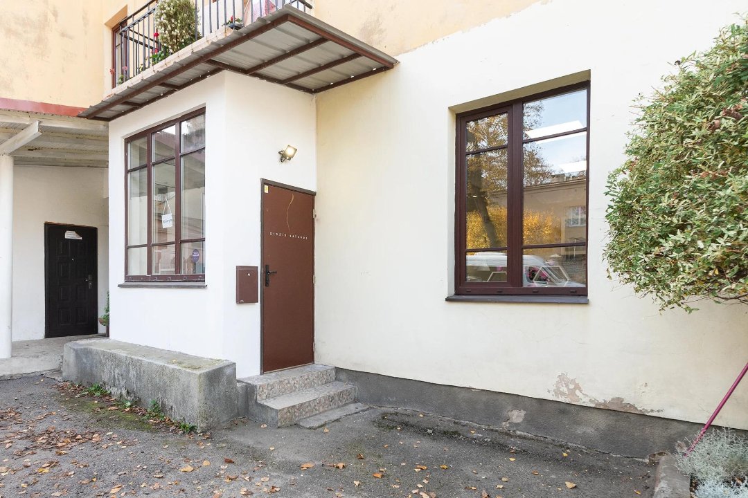 Face To Face - SAVANA grožio studija, Naujamiestis, Vilnius