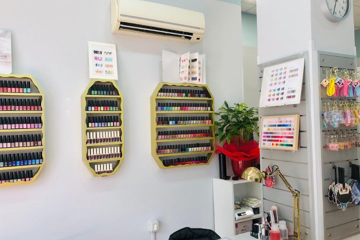 ONLY Nails Salon - Onglerie Latina - Photo de galerie - OneBooking
