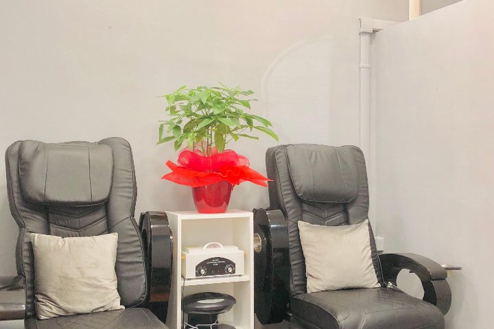 ONLY Nails Salon - Onglerie Latina - Photo de galerie - OneBooking
