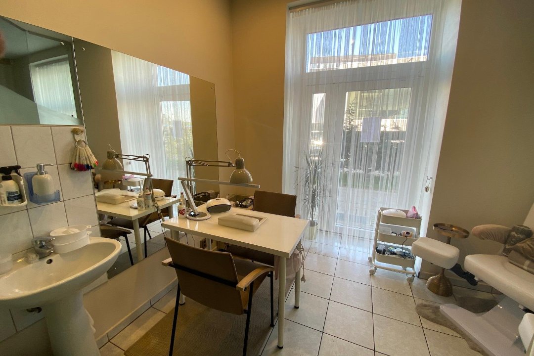 Renata Nails, Pašilaiciai, Vilnius