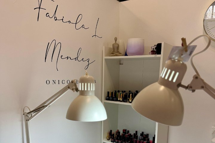 Fabiola L Mendez Onicotecnica - Onglerie Modena MO - Photo de couverture - OneBooking