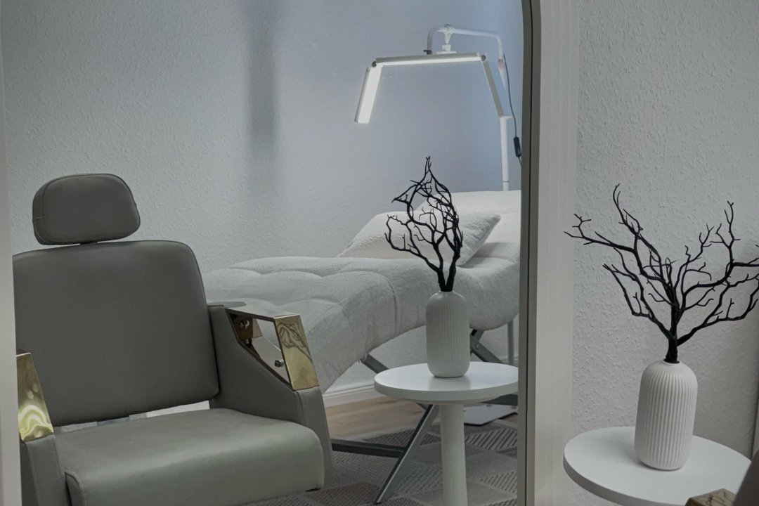 Dori Beauty Studio, Landschaftspark Herzberge, Berlin