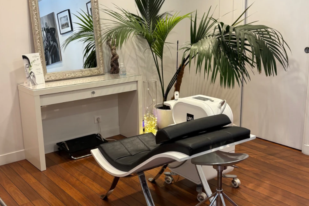 NATURALYS BODY, Avenue des Champs-Elysées, Paris