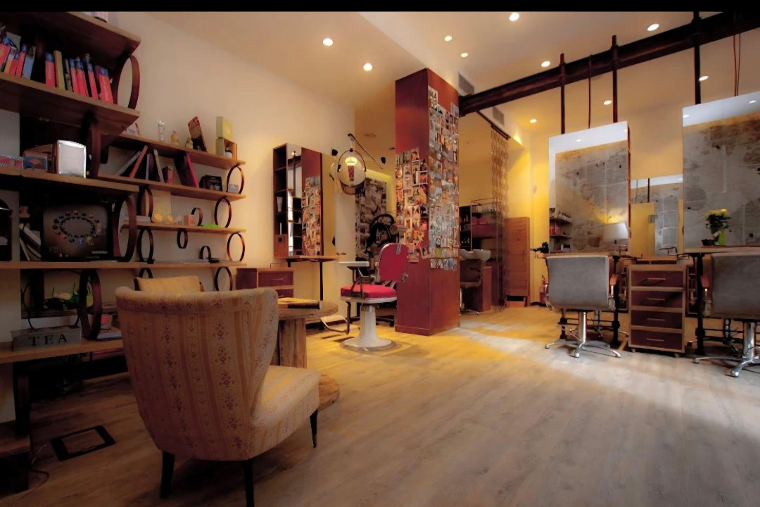 Velvet Touch Parrucchieri, Sarpi, Milano