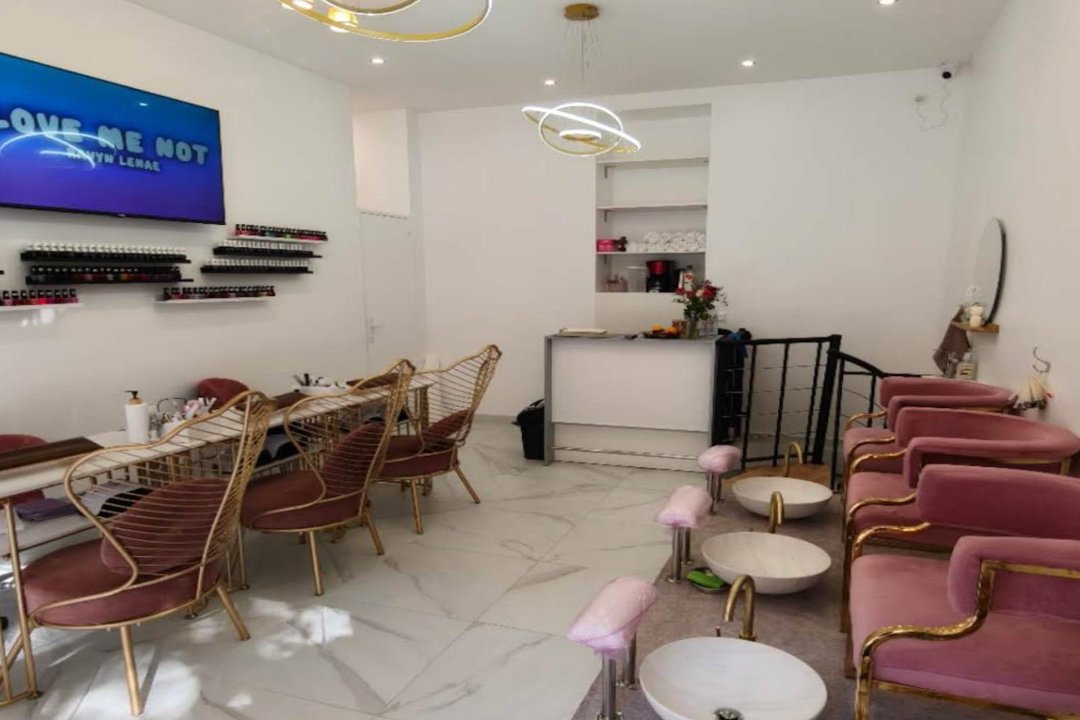 xbeauty, Avenue des Champs-Elysées, Paris