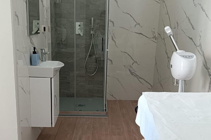 M.A.C Beauty - Onglerie Salerno - Photo de galerie - OneBooking
