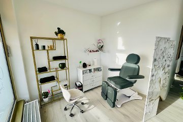 Mary's Salon