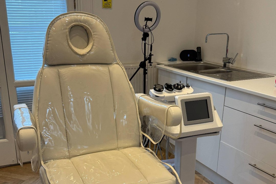 Balanced Sculpt, Chad Valley, Birmingham