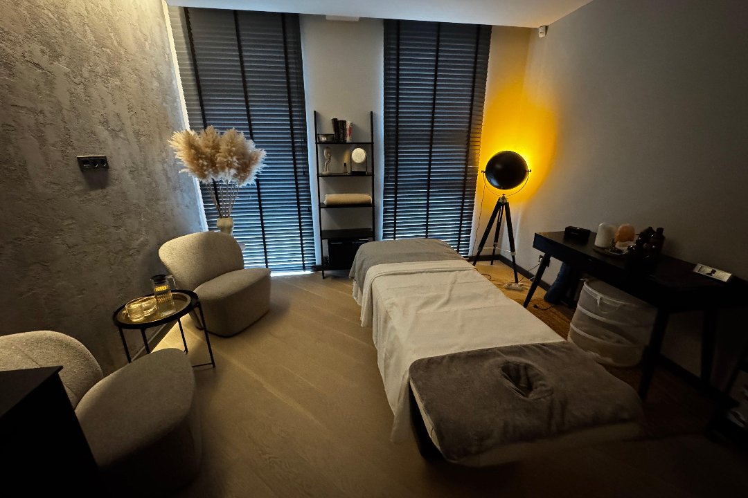 Masažuotoja Justina, Vilnius, Žveryno tiltas, Vilnius