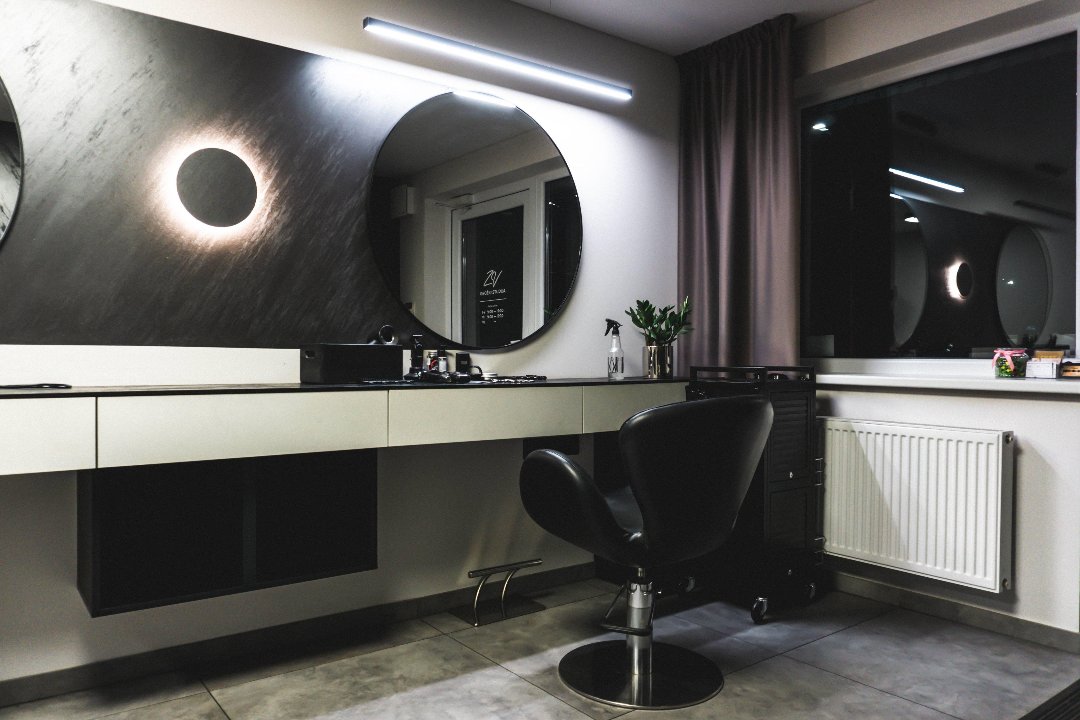 ZV Grožio studija - Kirpejas Gustas, Dainava, Kaunas