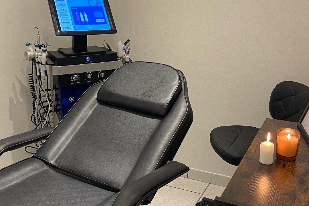 Kelaya, St. Helier, London