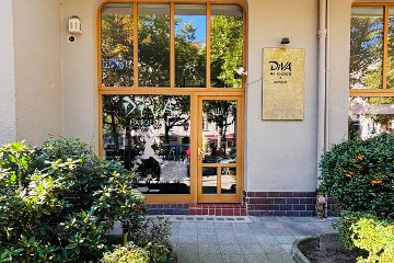 Friseur Meisterin Monika Riepe zur Stuhl Miete im Salon von Diva Hairdesign shop