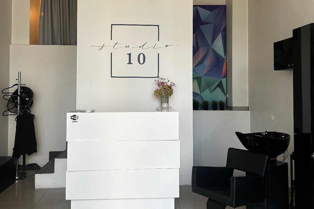 Olia nails ( salonas Studio 10), VCUP, Vilnius