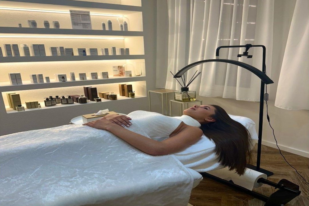 Rahsel Esthetiek, Stationsstraat, Province de Flandre-Orientale