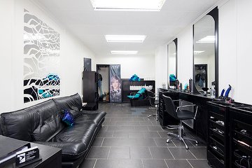 Local Hairdressing - Newham
