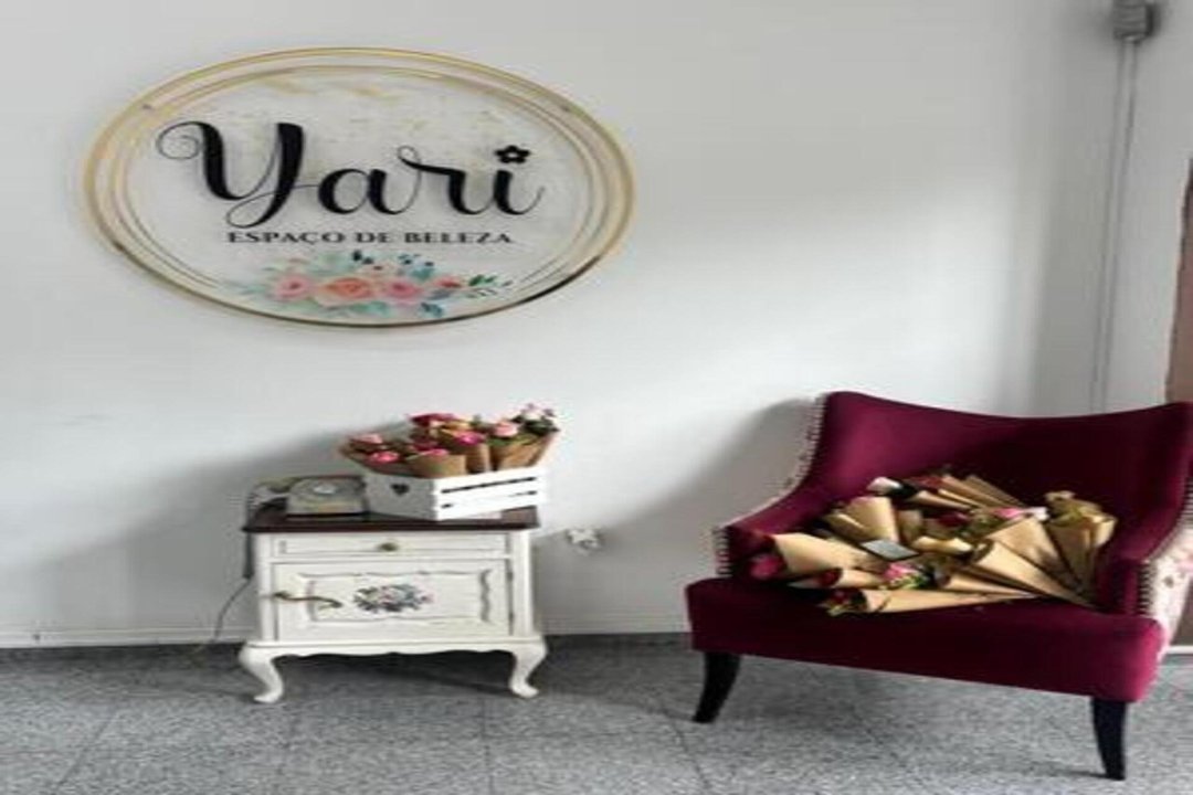 Yari Espaço de Beleza, Almada