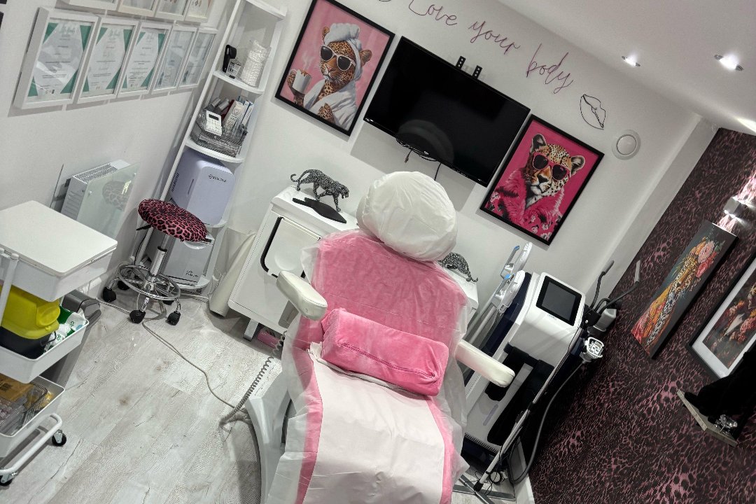 Lavish. Love Your Body, Leighton Buzzard, Bedfordshire