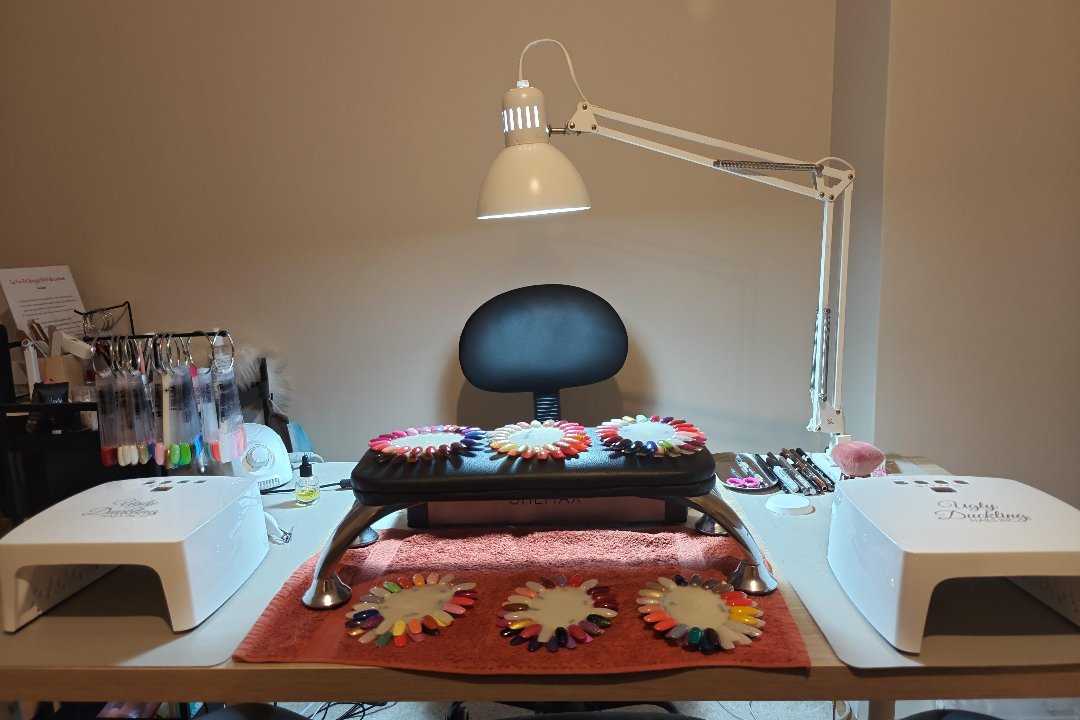 La Vie En Rouge Nails, Grote Steenweg, Anvers