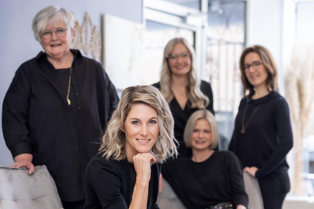 SabineIserhardt Friseurmeisterin-Visagistin, Neuss