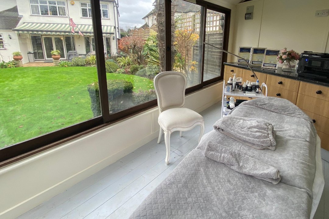 E S Aesthetics, Cheam, London