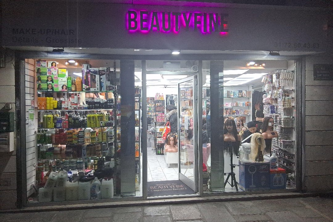Planète Coiffure, Rue Saint-Denis, Paris