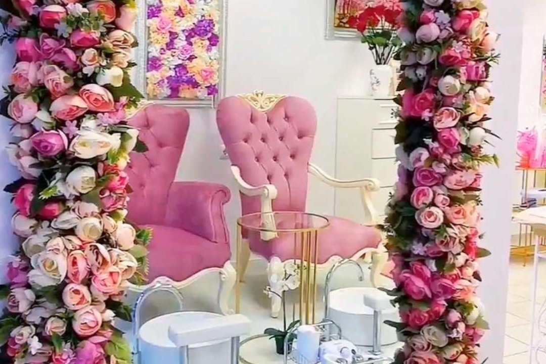 ΝΥΧΟΥ Beauty Salon, Plateia Amerikis, Αθήνα