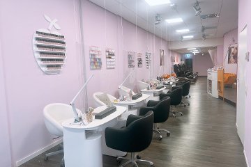 Hollywood Nails & Spa