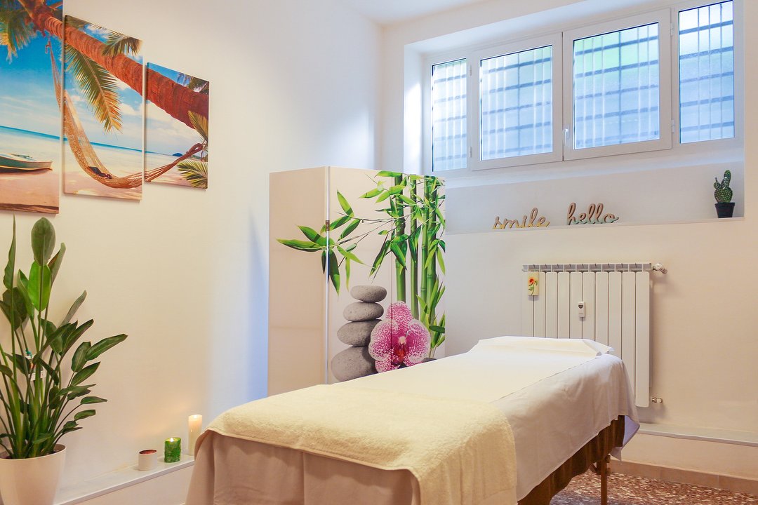 Gloria Piccoli, Tortona, Milano