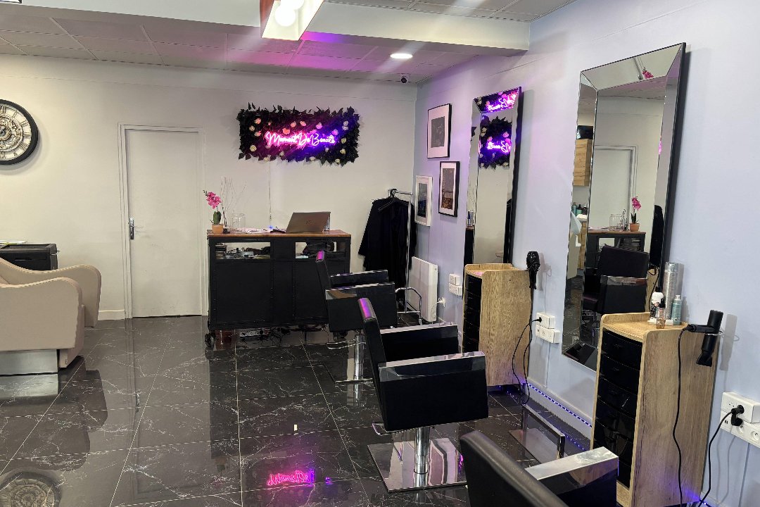 Moment De Beaute, Melun, Vert-Saint-Denis, Seine-et-Marne