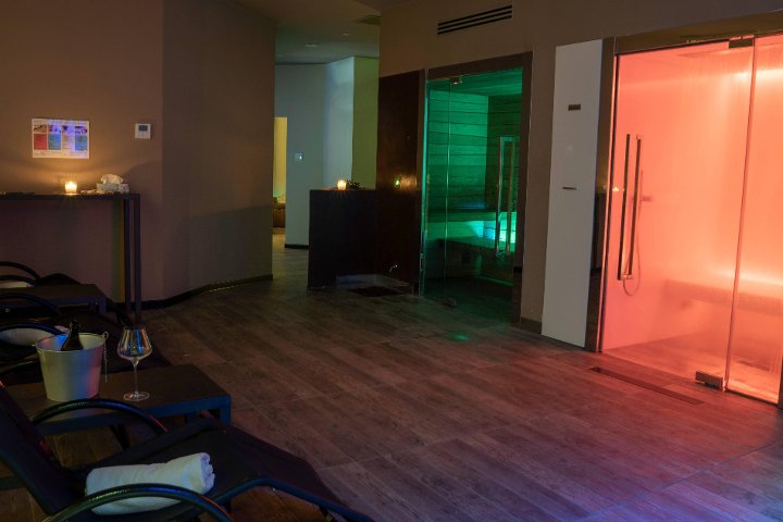 LV Beauty center - Onglerie Brescia - Photo de galerie - OneBooking