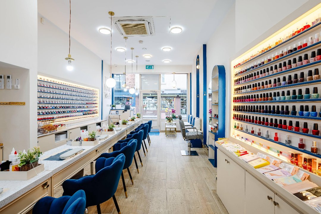 The Nail Town, Portobello Road, London