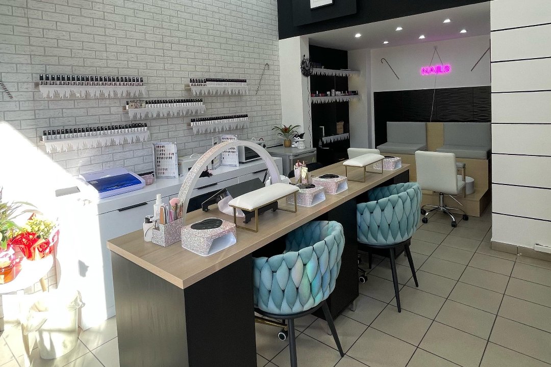 Lumina Nails By Zoe, Keratsini, Piraeus