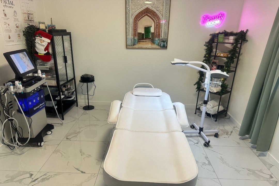 SkinCareRdm, Overschie, Rotterdam