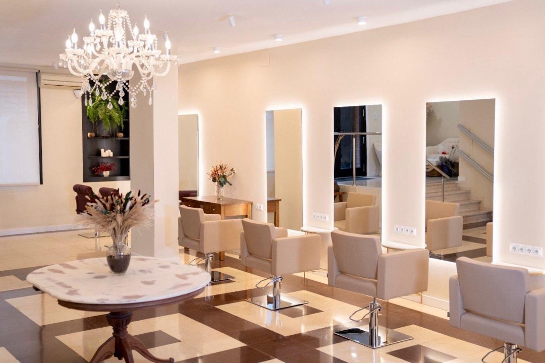 Slavic Luxe Hair, Sants-Montjuïc, Barcelona