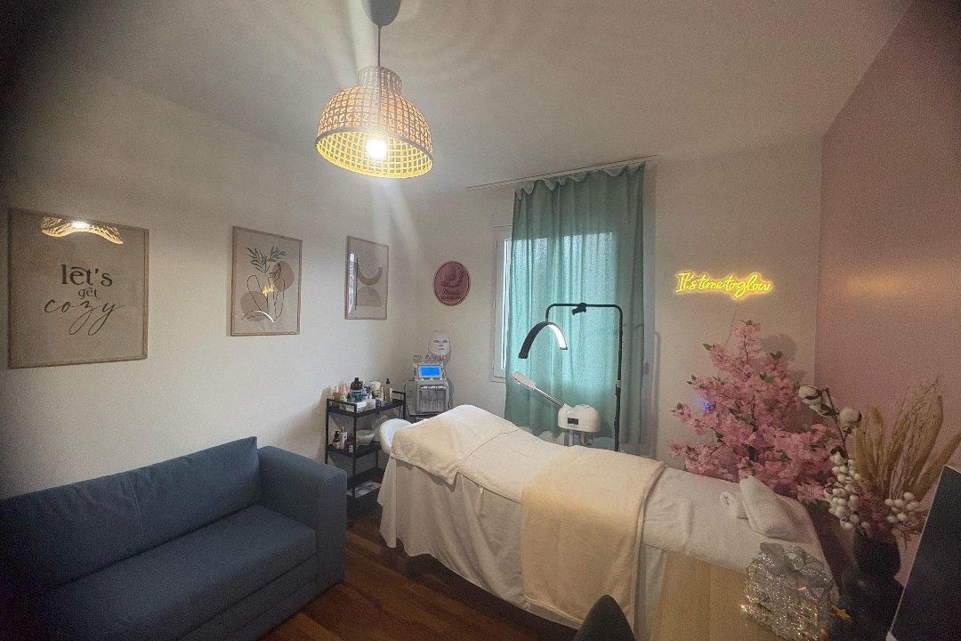 Narci's Skinglow, Bezons, Val-d'Oise