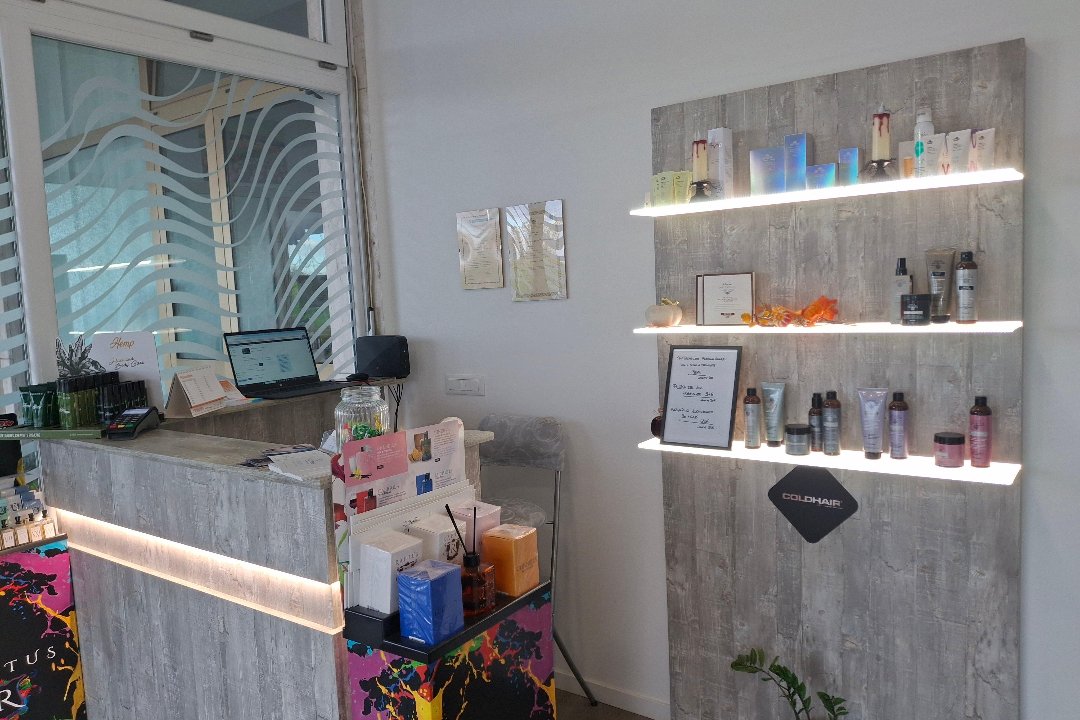 Sisters Hair and Beauty Lab - Estetica, Mejaniga, Padova Provincia