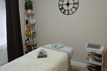 Monika's Massage Therapy, Grays