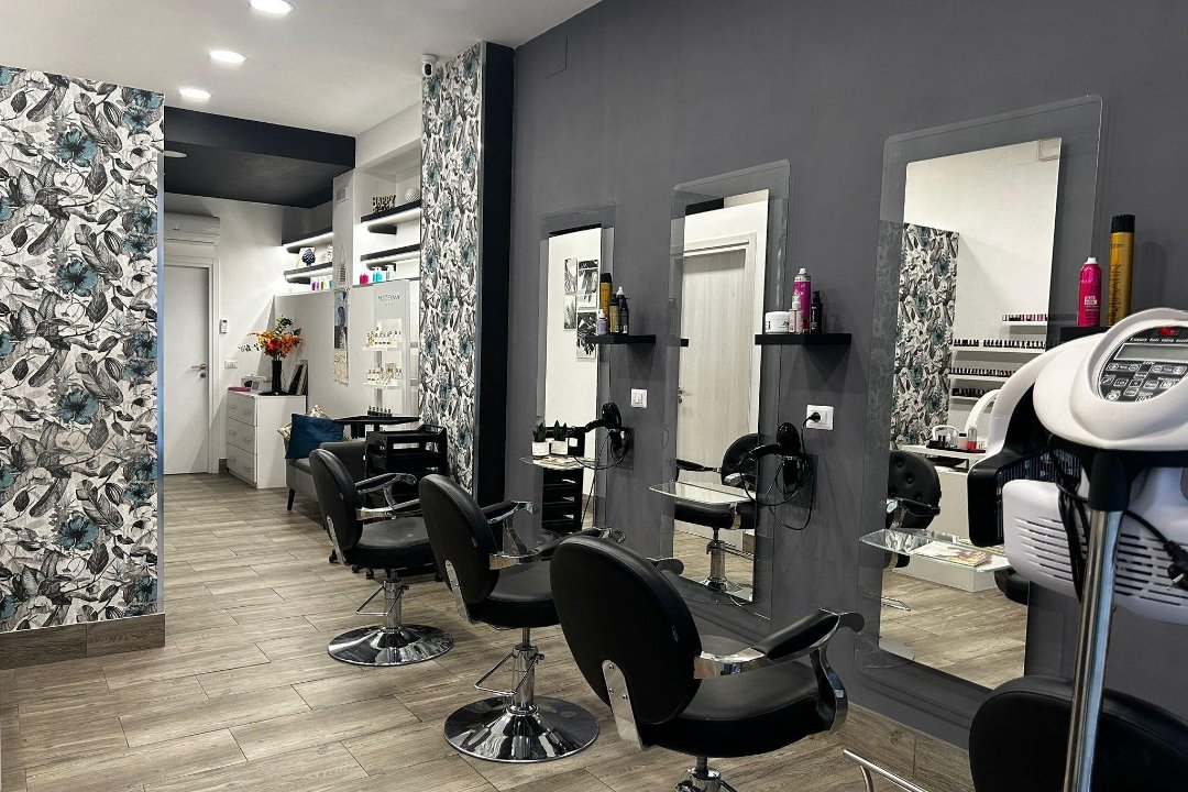 Ritual Hair & Beauty, Tor Marancia, Roma