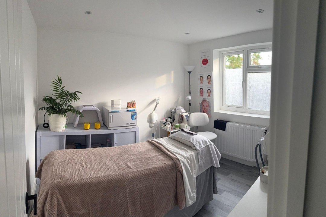 Signature Beauty Studio By Iulia, Staines, Surrey