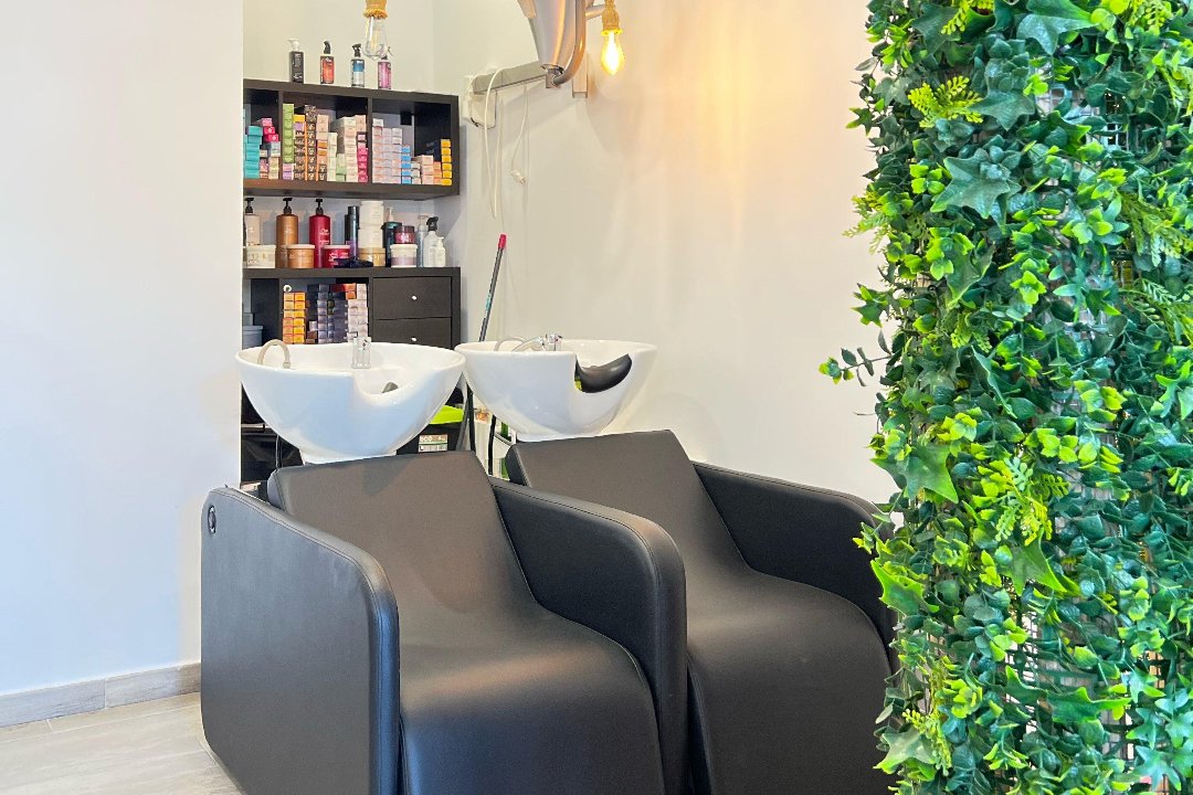 Jakeline Élquia Beauty Academy, Massanassa