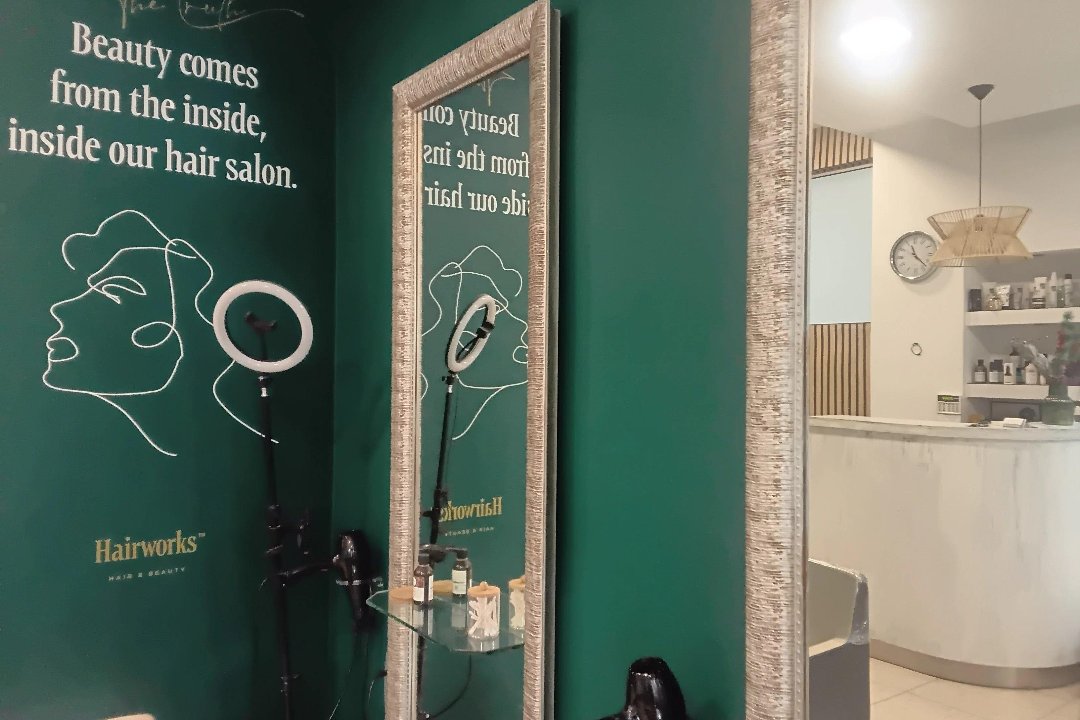 Hairworks by Maria Alexiou, Ntepo, Θεσσαλονίκη