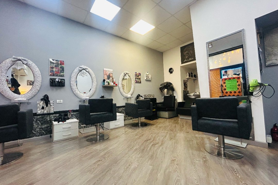 JF Parrucchieri, Piazza dei Tribuni, Roma